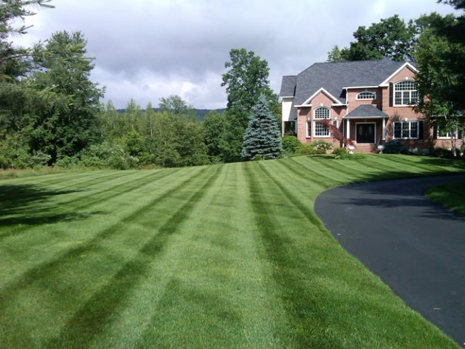 Lawn Mowing Hollis NH